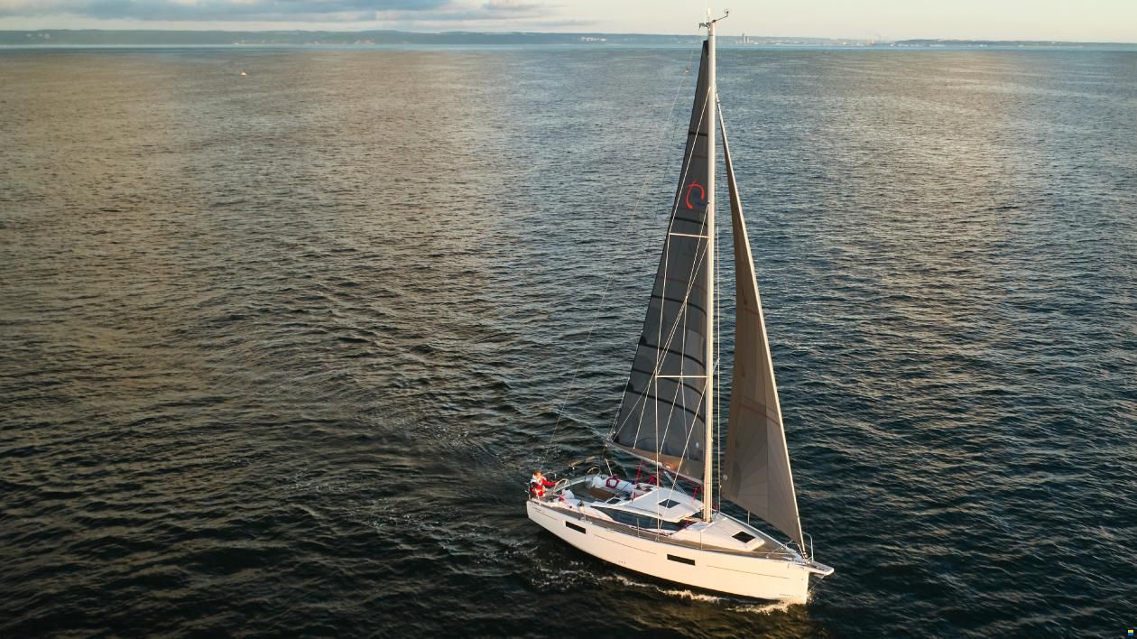 Northman Maxus 35