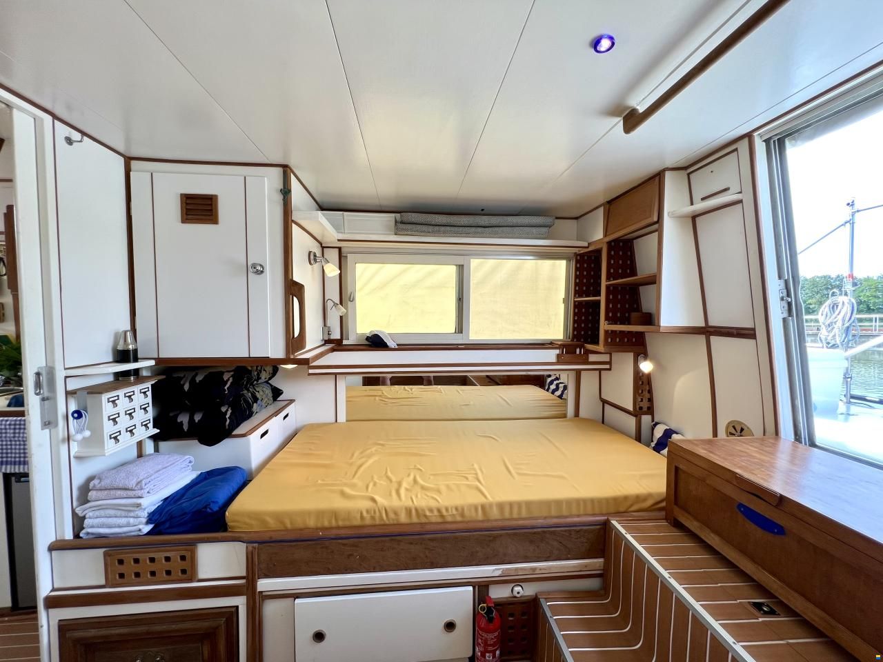 Chris Craft Aquahome