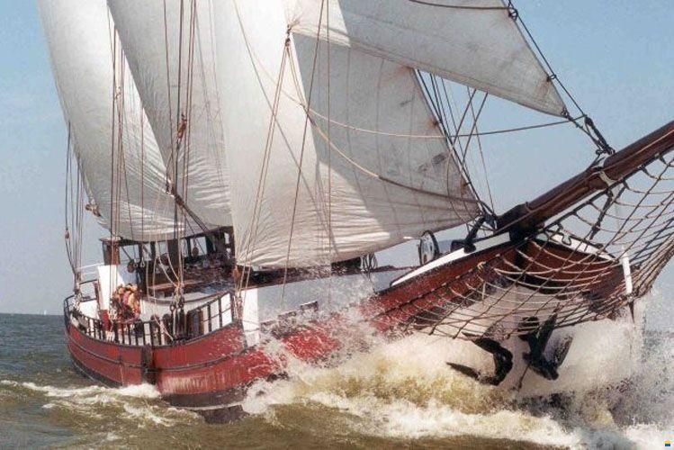 Driemast Klipper 37 M