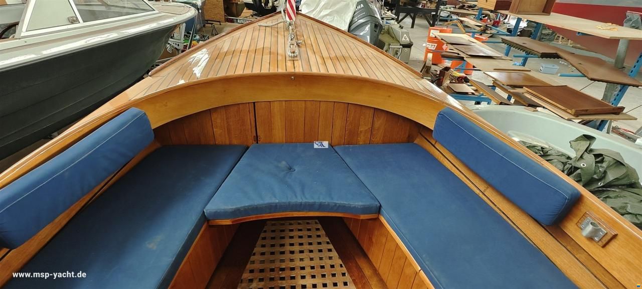 Custom Line Tuckerboot 7,40m