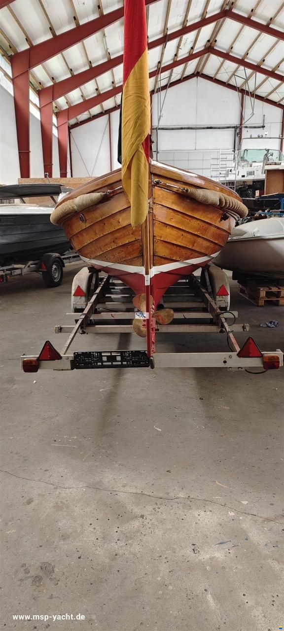 Custom Line Tuckerboot 7,40m
