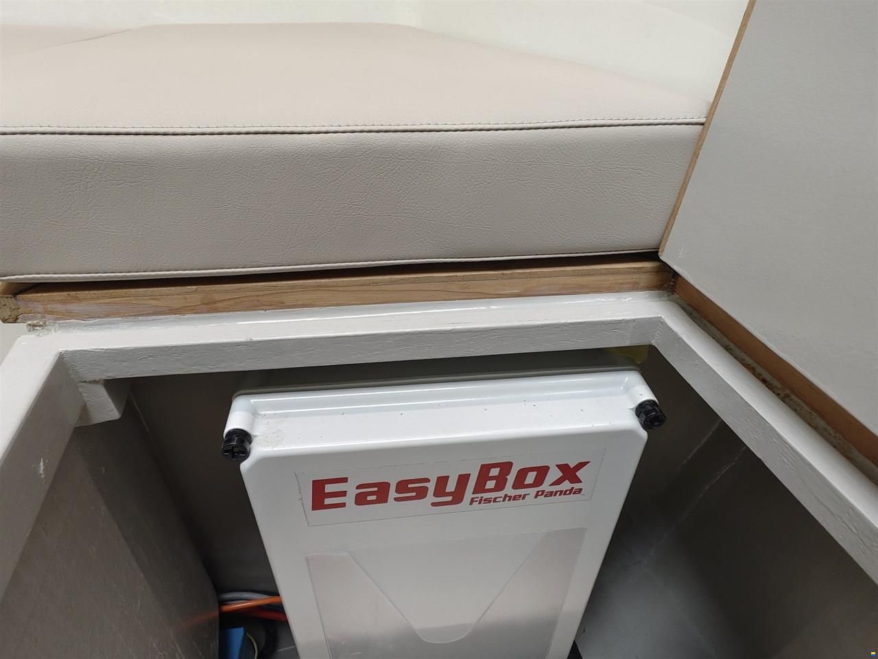 Yachtwerft Hamburg GmbH Elektro Tuckerbo