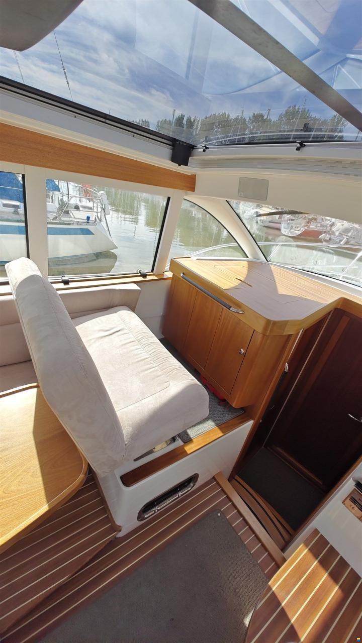 Nimbus 365 Coup&eacute;