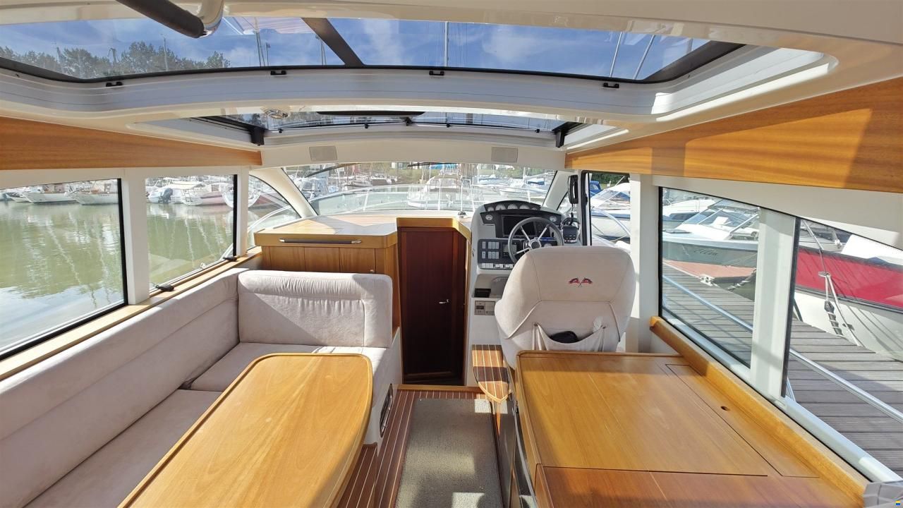 Nimbus 365 Coup&eacute;