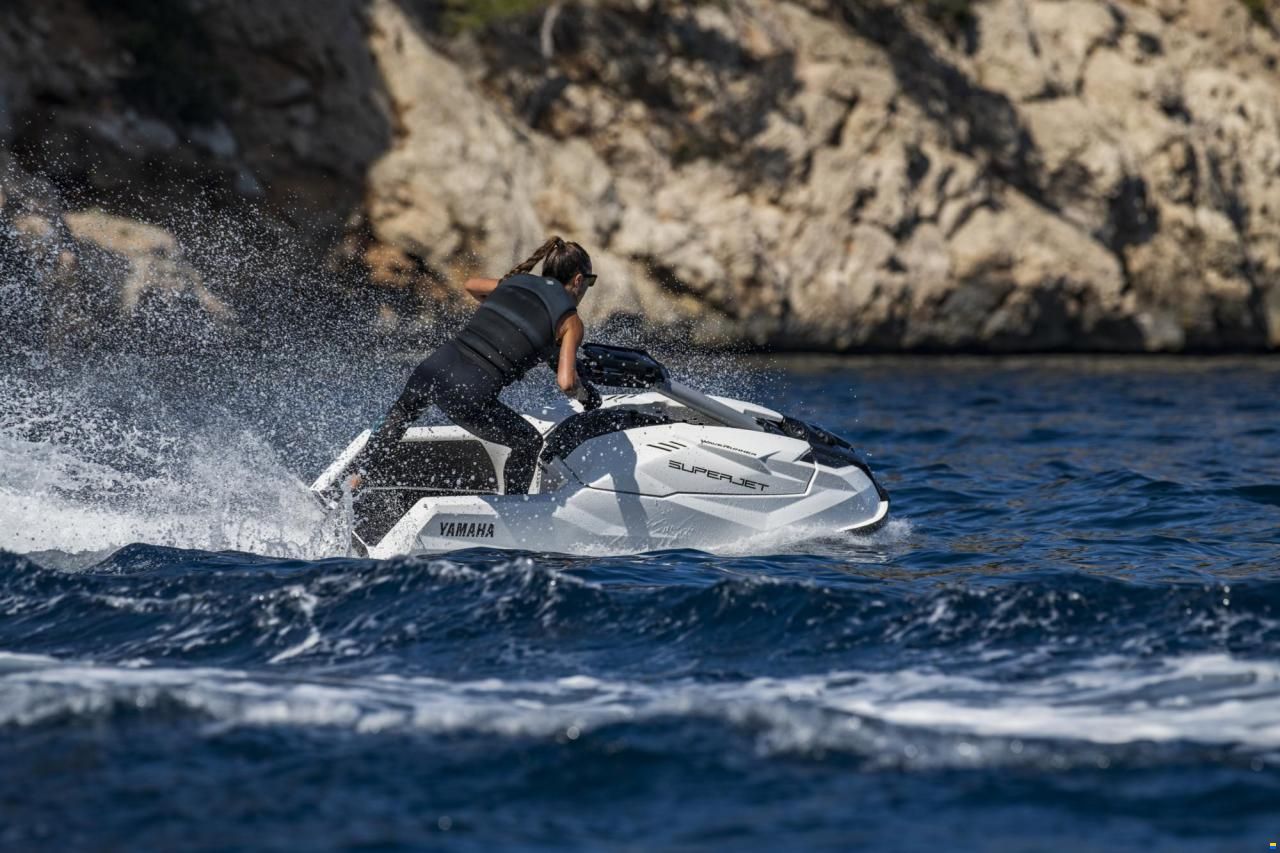 Yamaha WaveRunner Superjet
