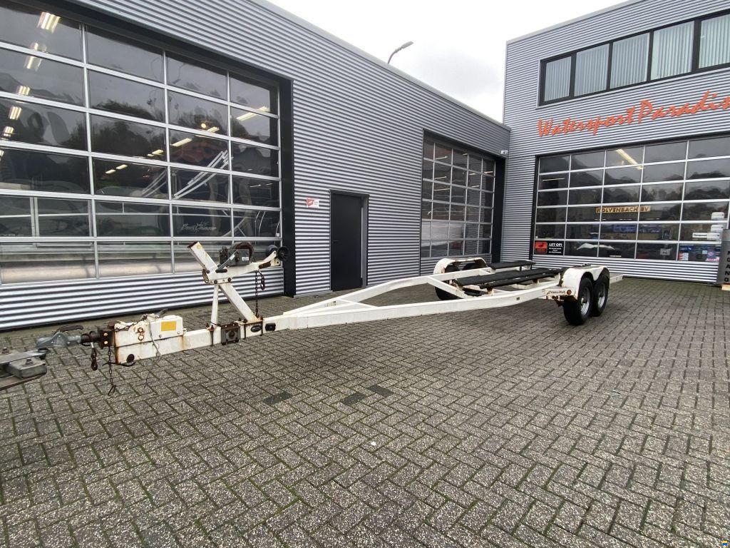 Stallingstrailer Tandemasser geremd
