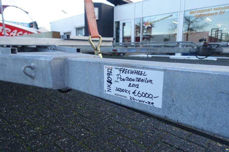 Freewheel Pontoontrailer 3-asser 3500