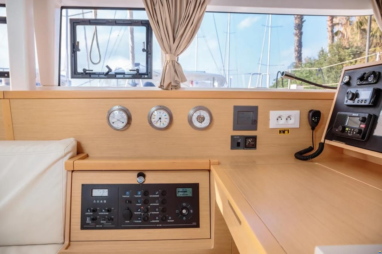 Lagoon 400 S2