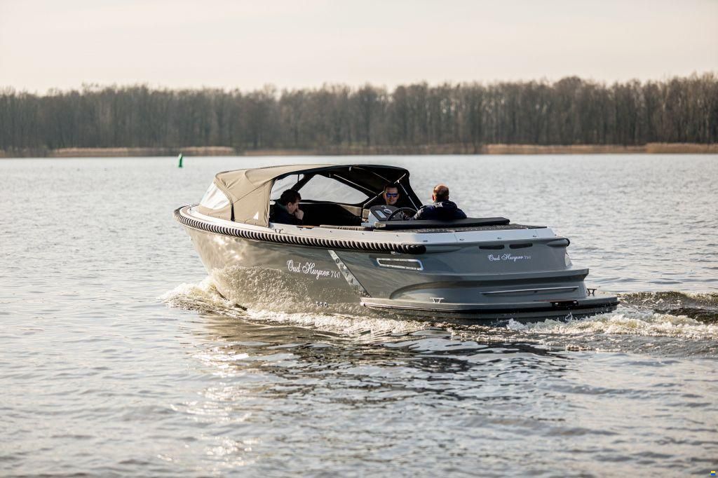 Oud Huijzer 740 Tender