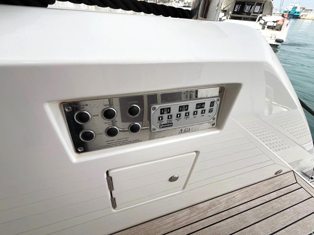 Sunseeker Manhattan 68