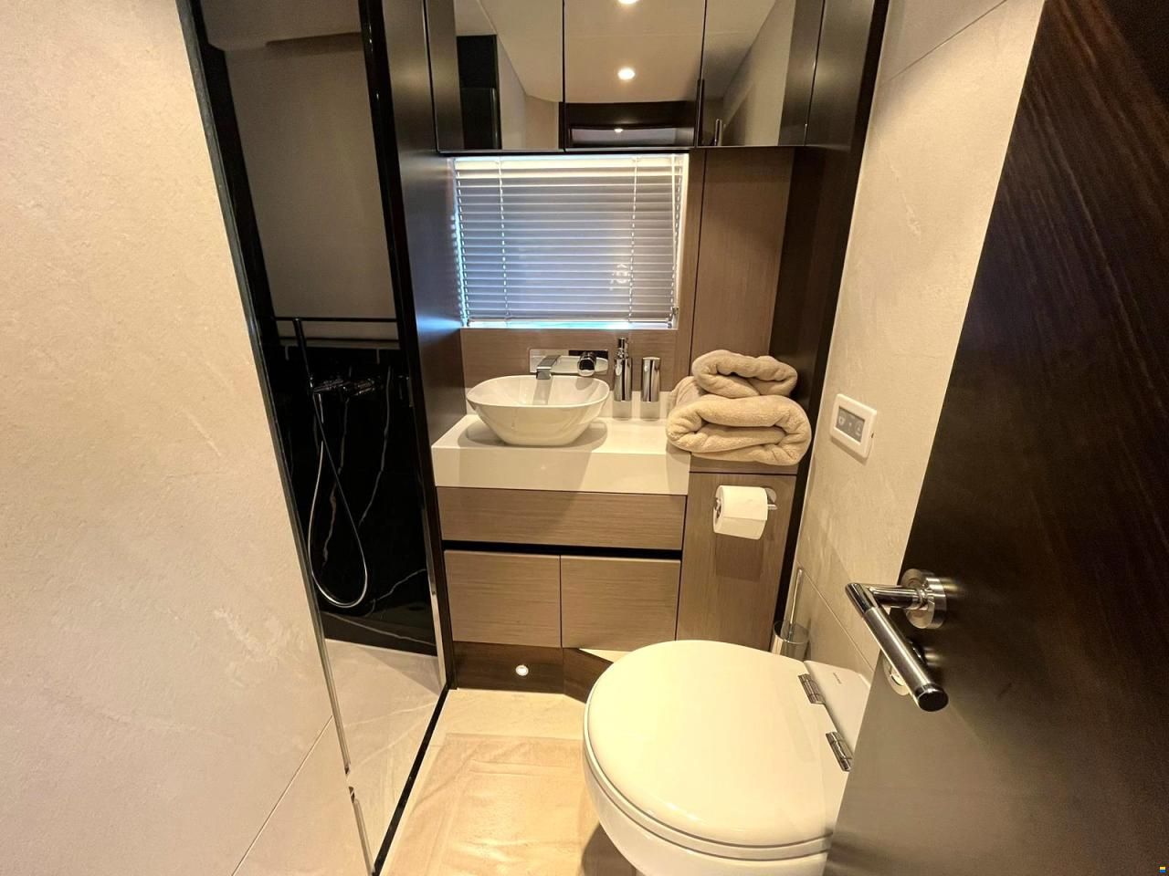 Sunseeker Manhattan 68