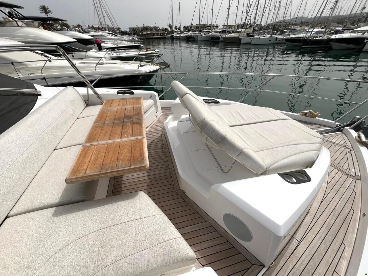 Sunseeker Manhattan 68