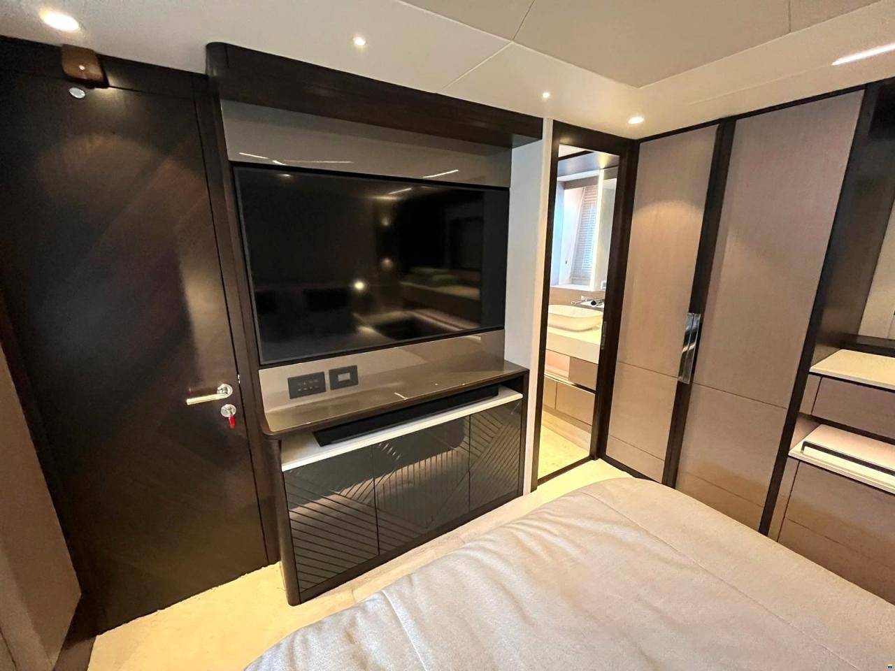 Sunseeker Manhattan 68