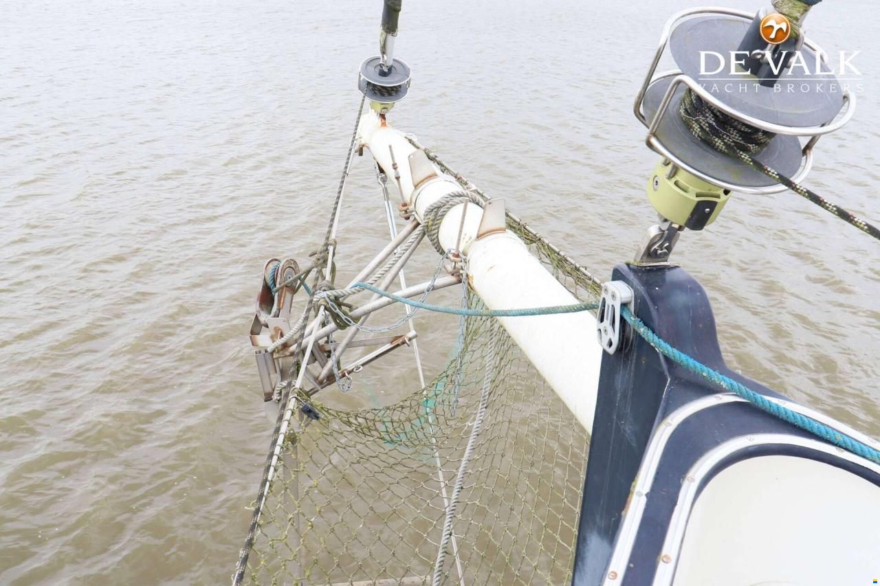 Logger Schooner 22