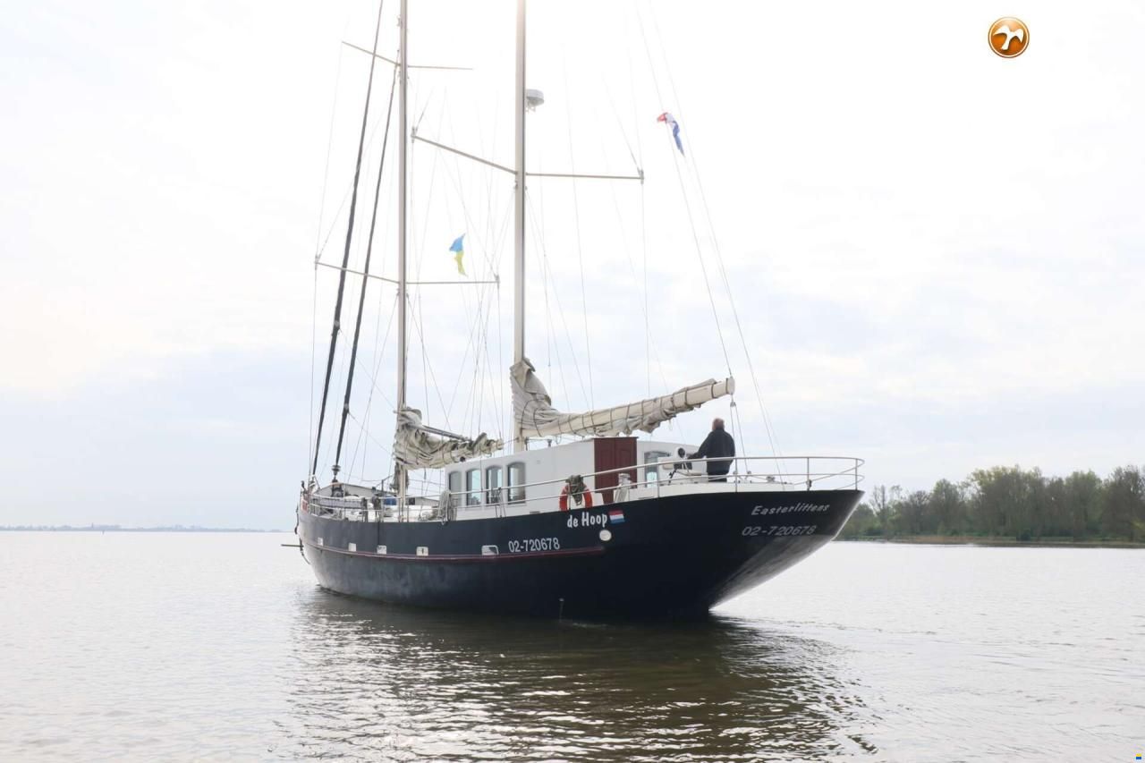 Logger Schooner 22
