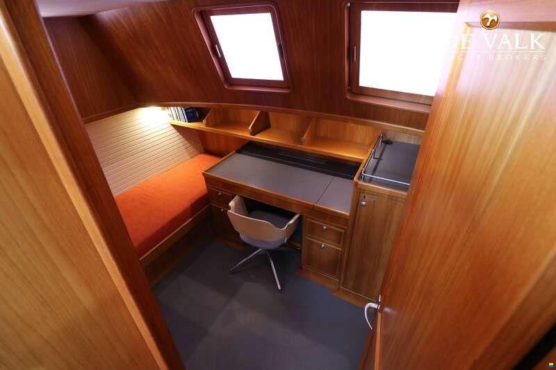 Pilot Whale 45