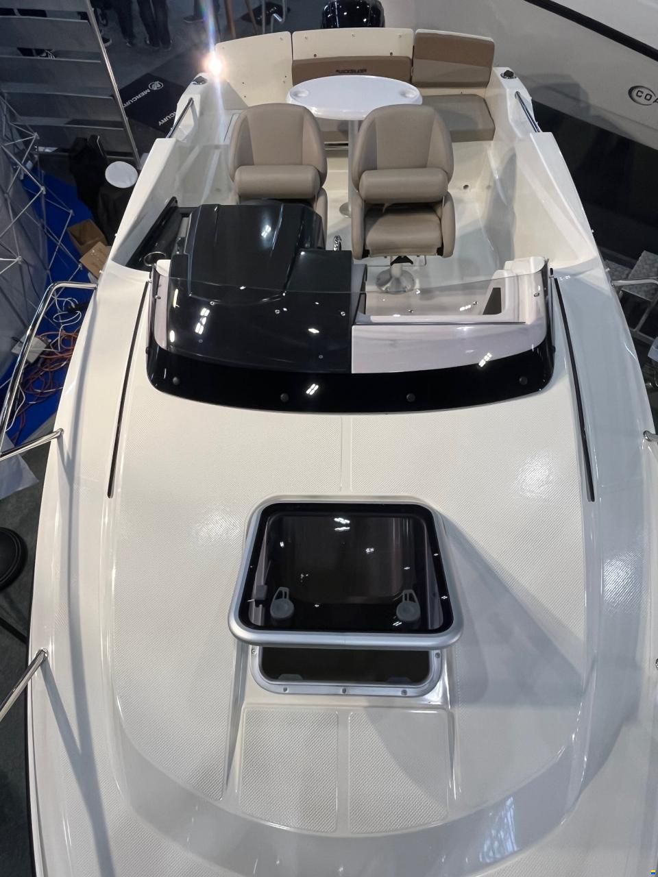 Quicksilver 555 Cabin + Mercury F80