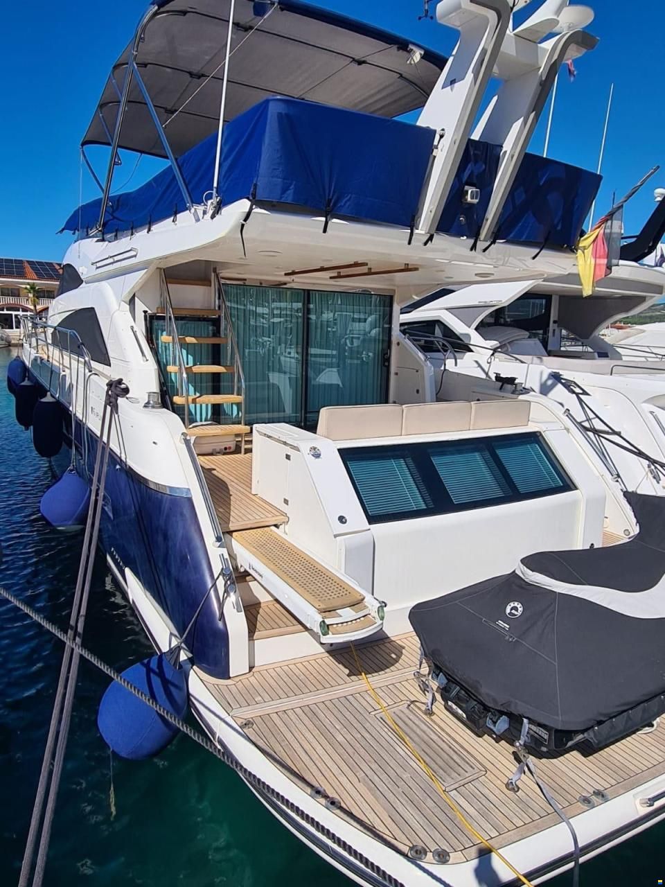 Fairline Squadron 65