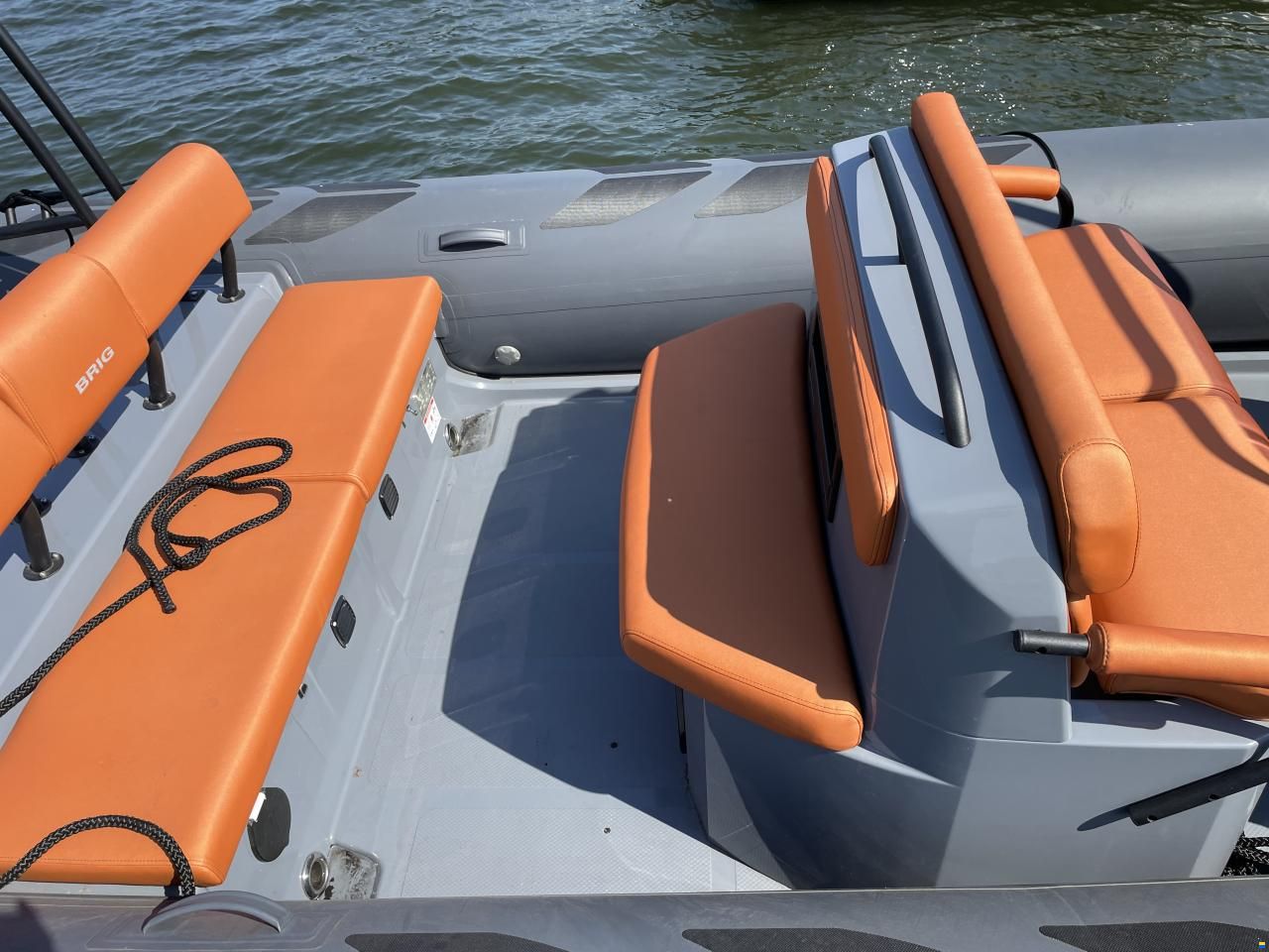Brig Navigator 700