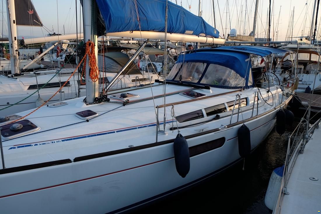Jeanneau Sun Odyssey 44i Owners Version