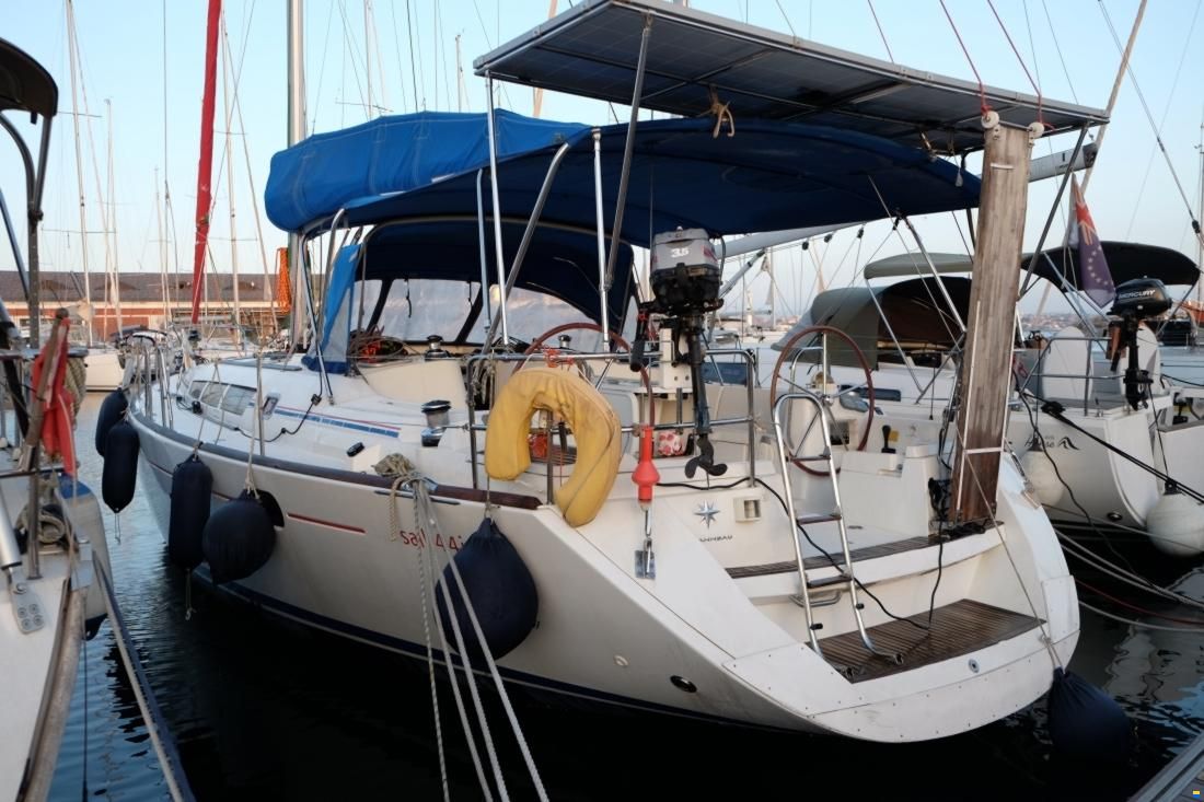 Jeanneau Sun Odyssey 44i Owners Version