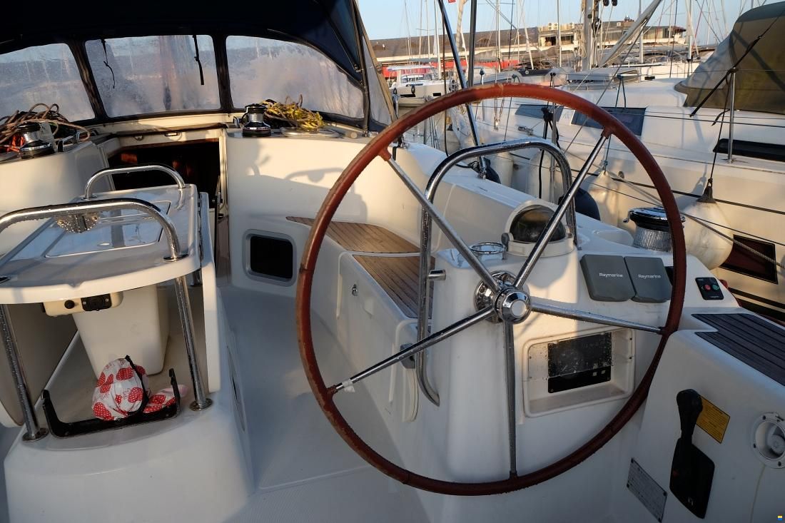 Jeanneau Sun Odyssey 44i Owners Version