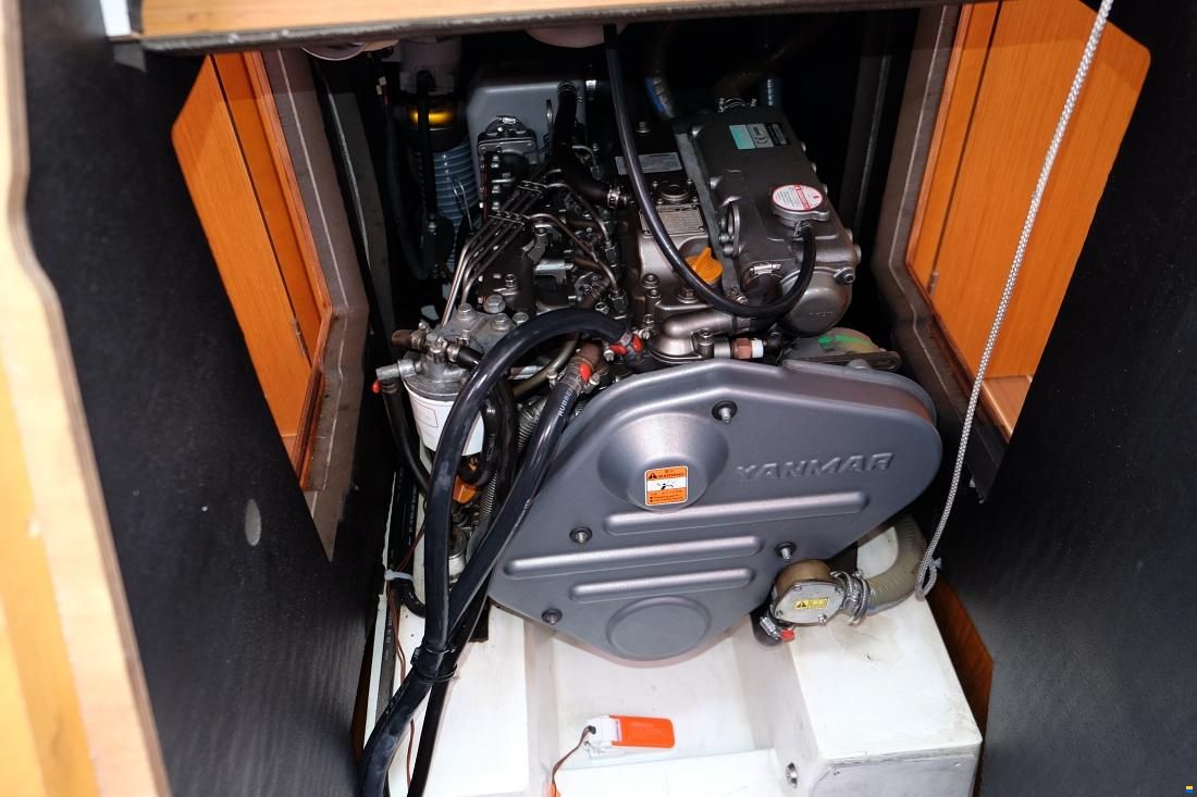 Jeanneau Sun Odyssey 44i Owners Version
