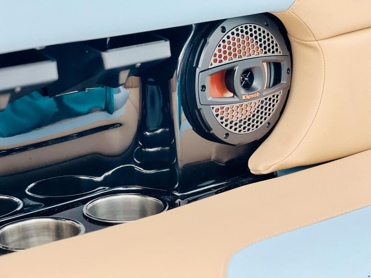 MasterCraft NXT 21 Wakeboard & Wakesurf