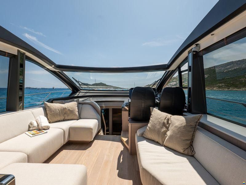 Sunseeker Predator 65