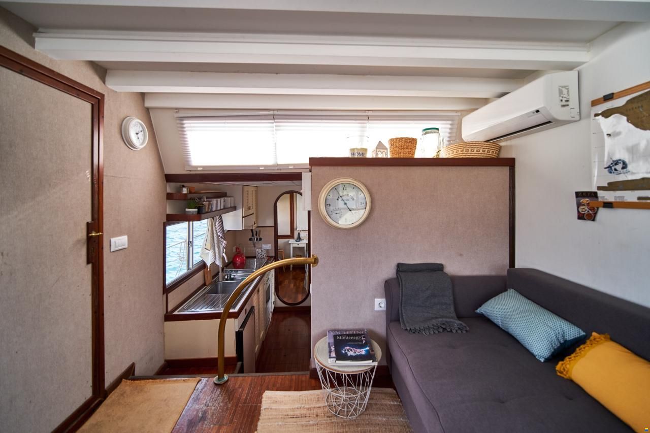 House Boat 13.84 meters