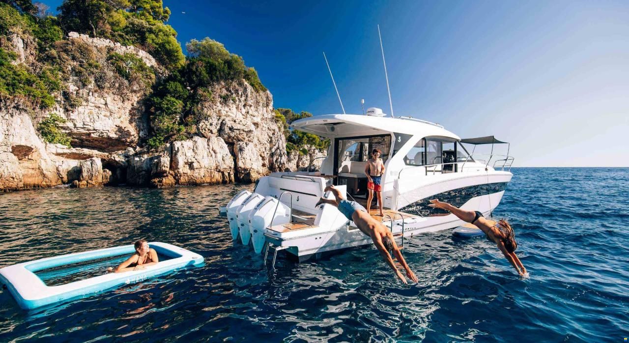 Beneteau Antares 12 Coupe