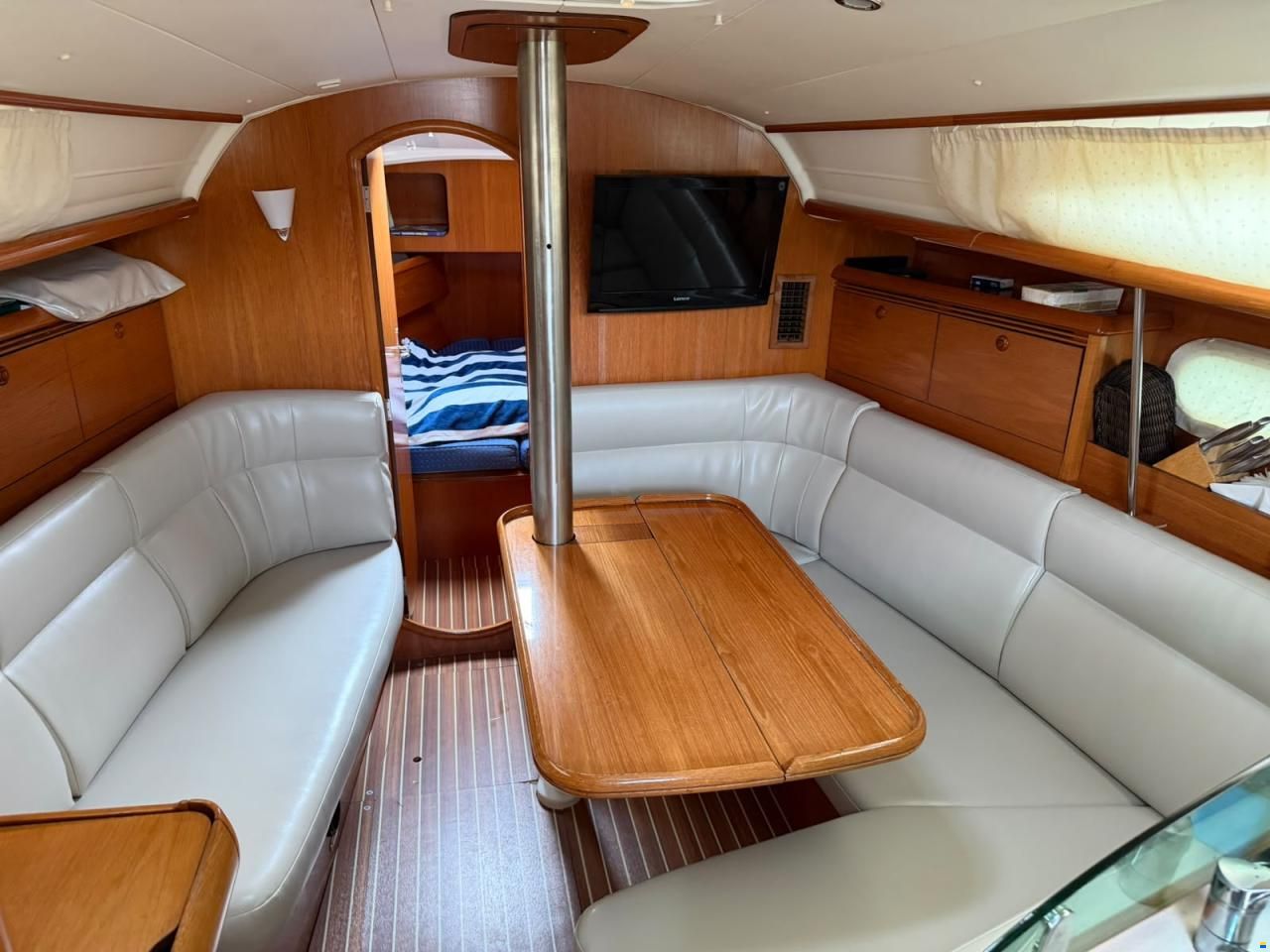 Jeanneau Sun Odyssey 35
