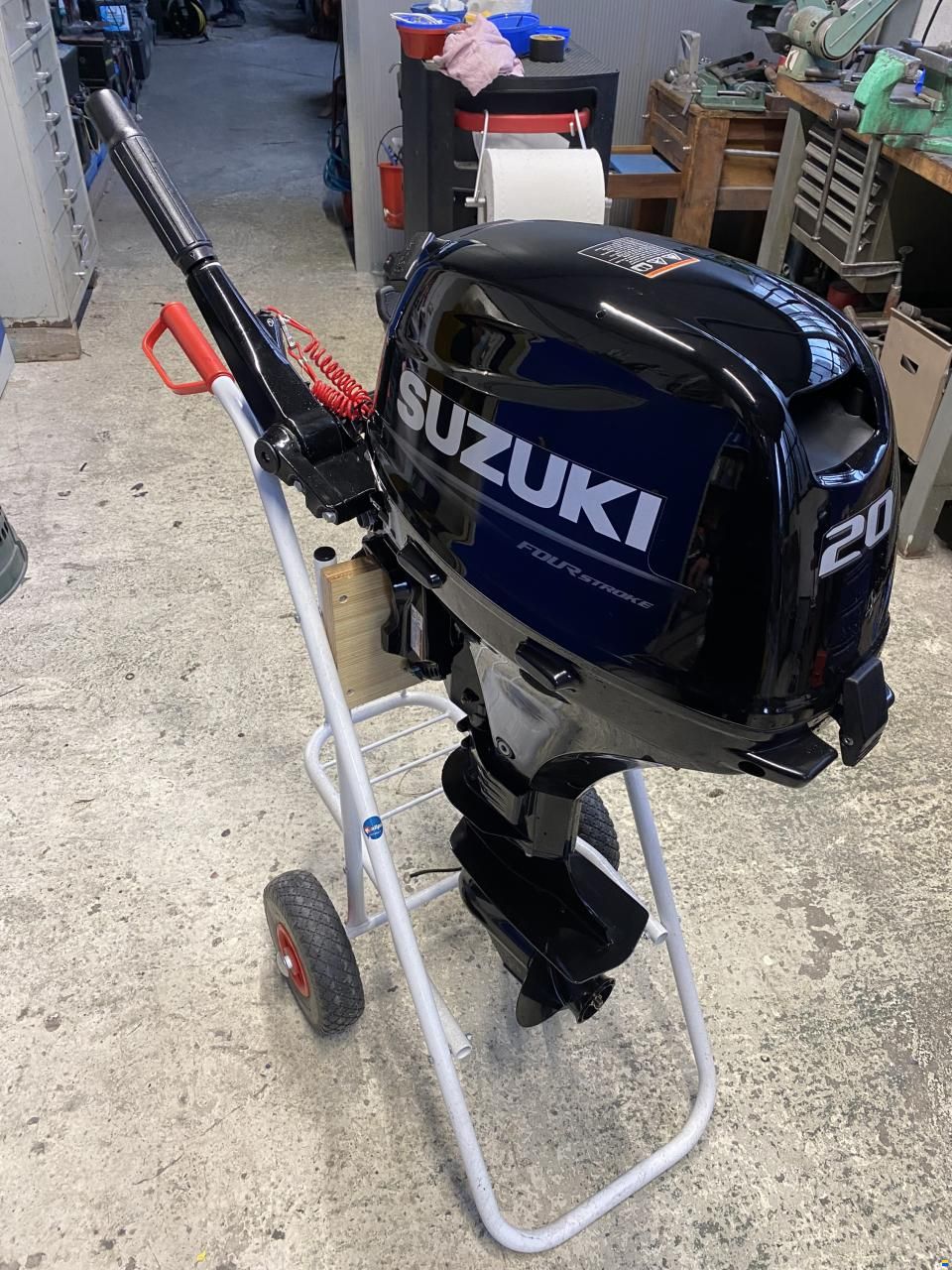 Suzuki DF20A