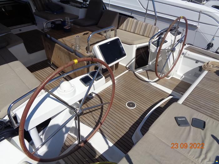 Jeanneau 57