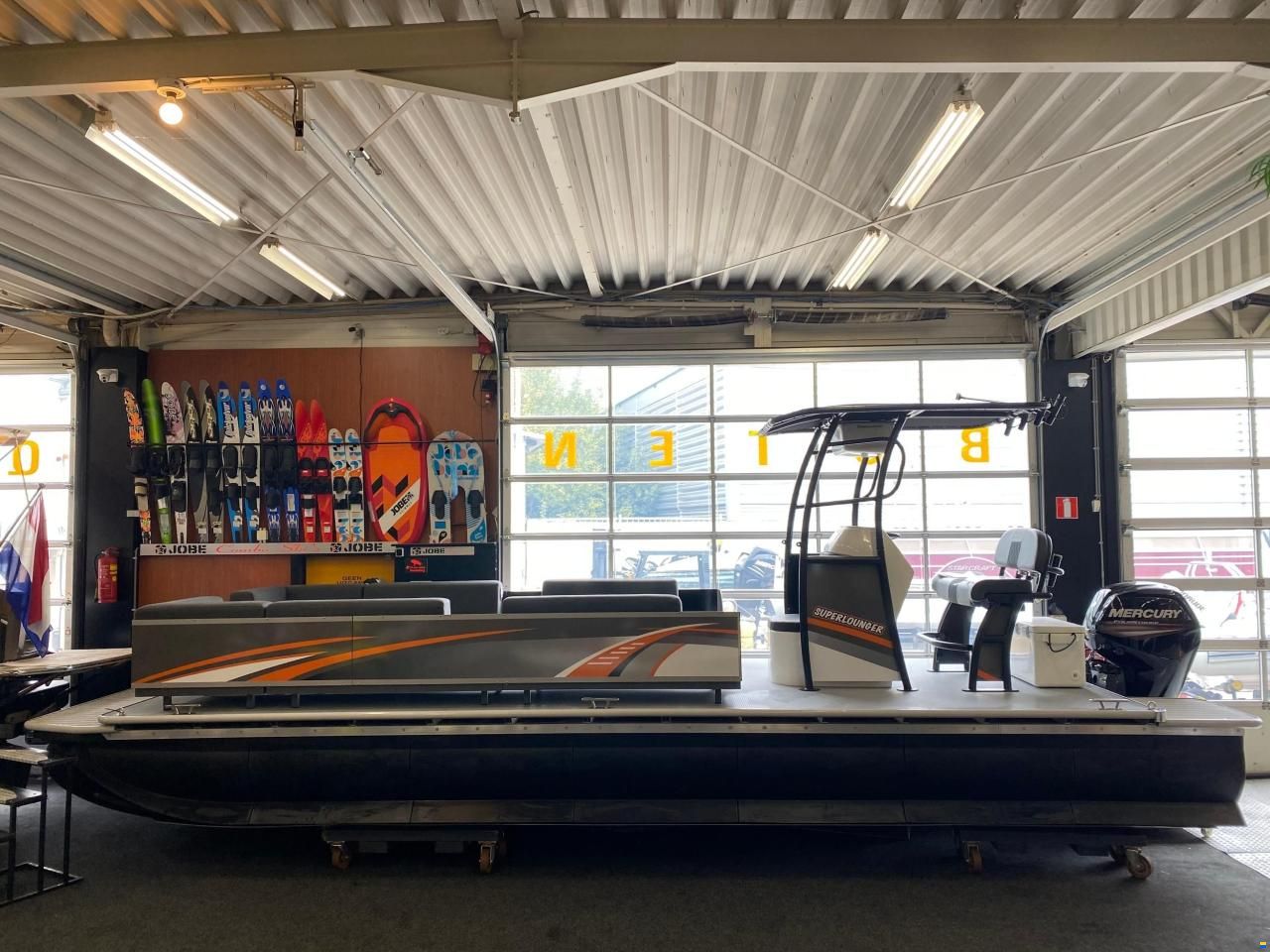 Pontoon 850 - NIEUW
