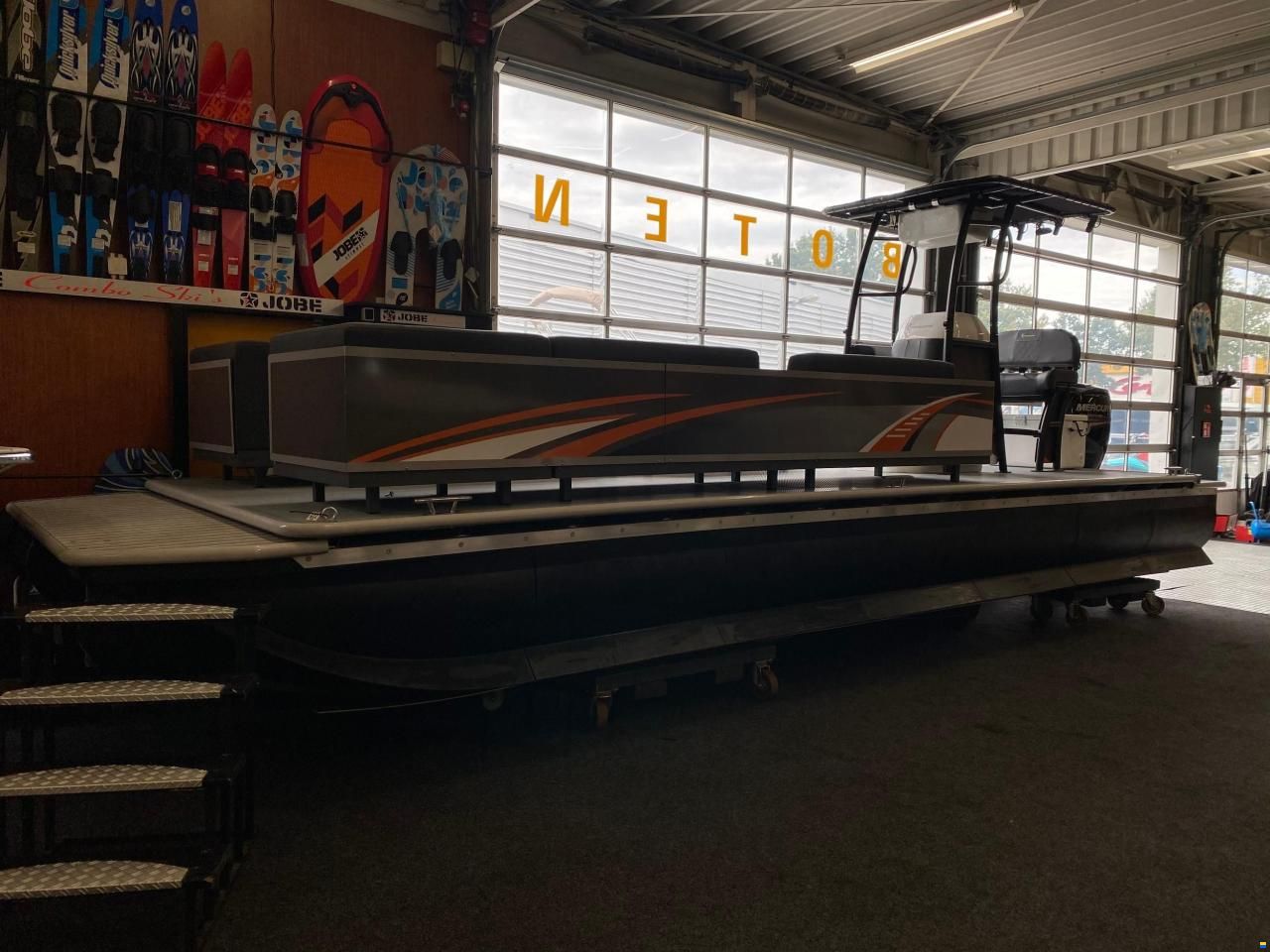 Pontoon 850 - NIEUW