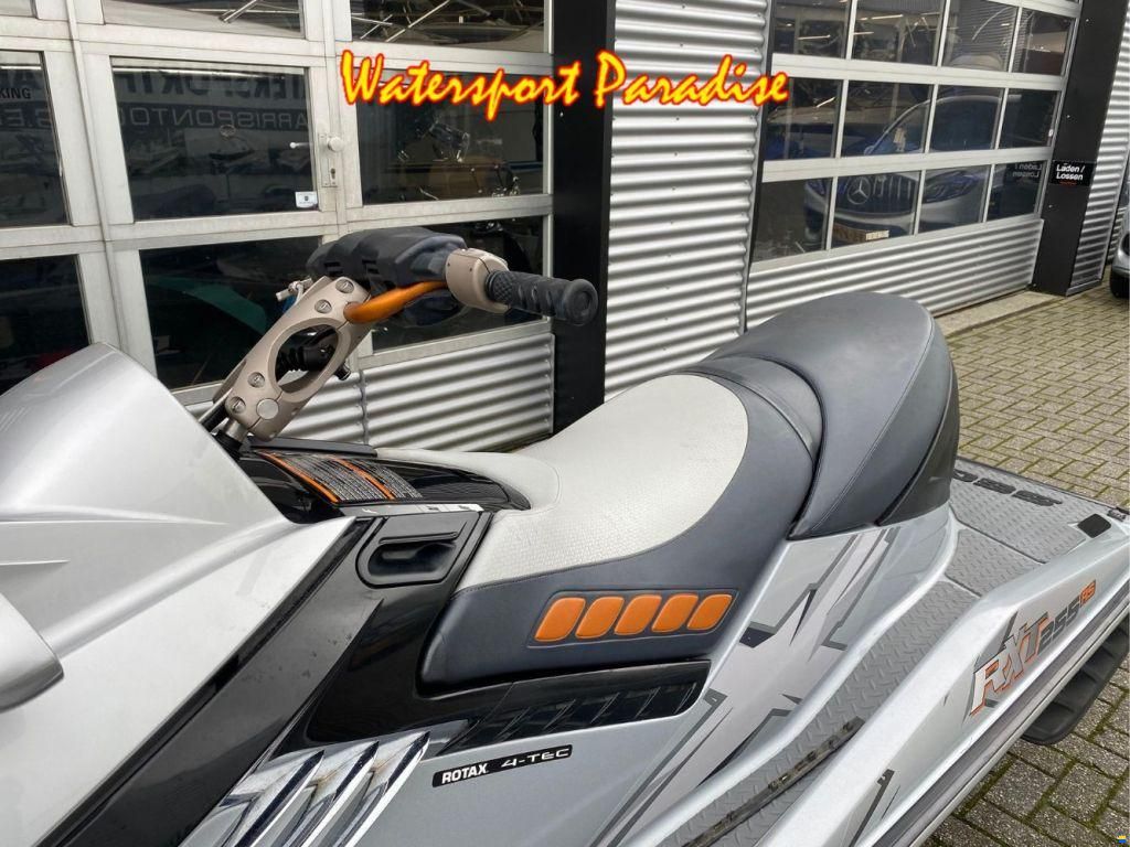Sea-Doo RXT 255 RS