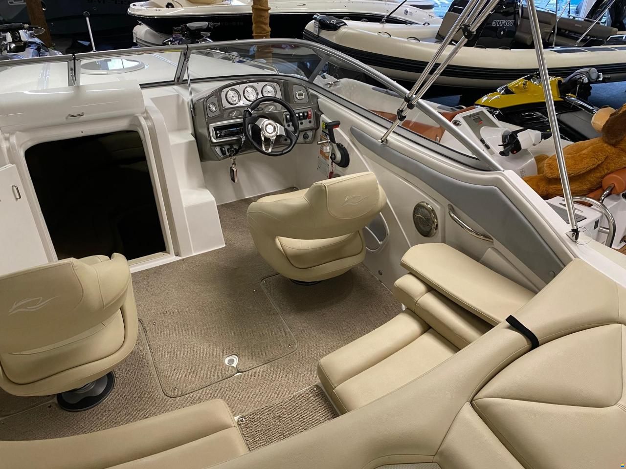 Rinker MTX 220