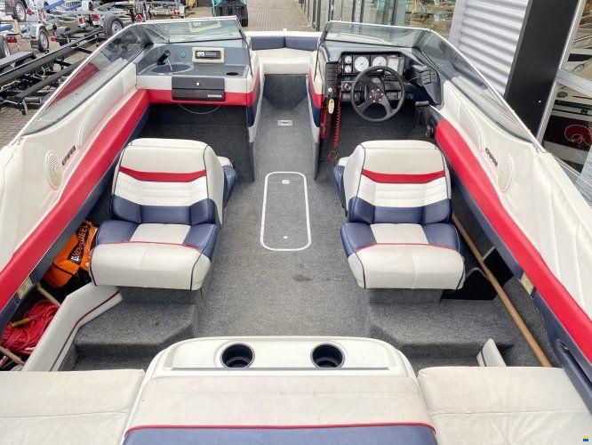 Bayliner Capri Bowrider
