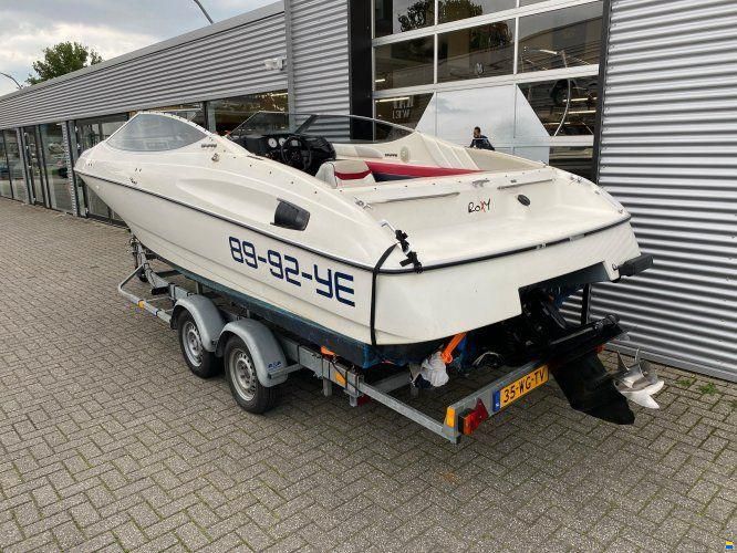 Bayliner Capri Bowrider