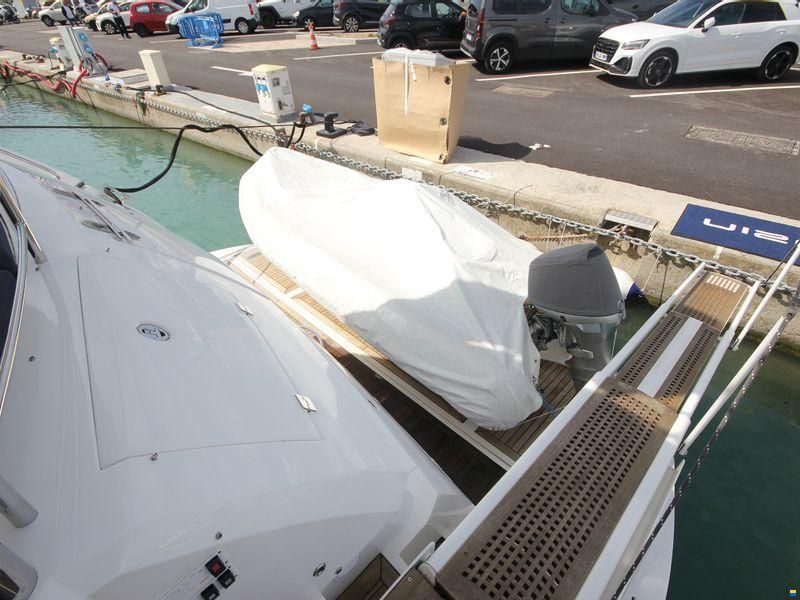 Sunseeker 75 Yacht