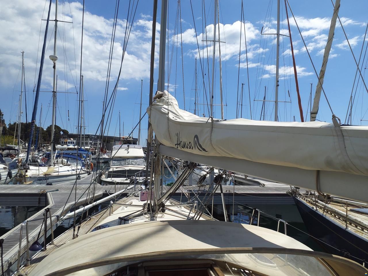 Hanse 411