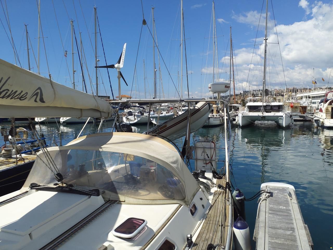 Hanse 411