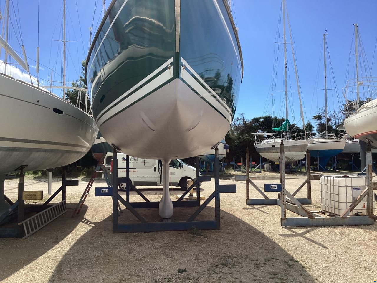 Hanse 411