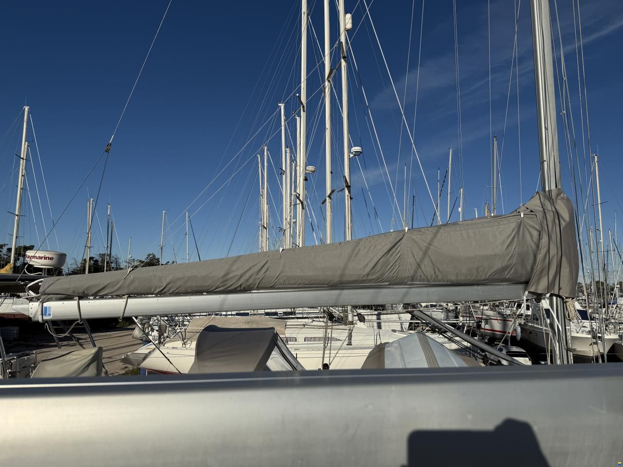 Hanse 411