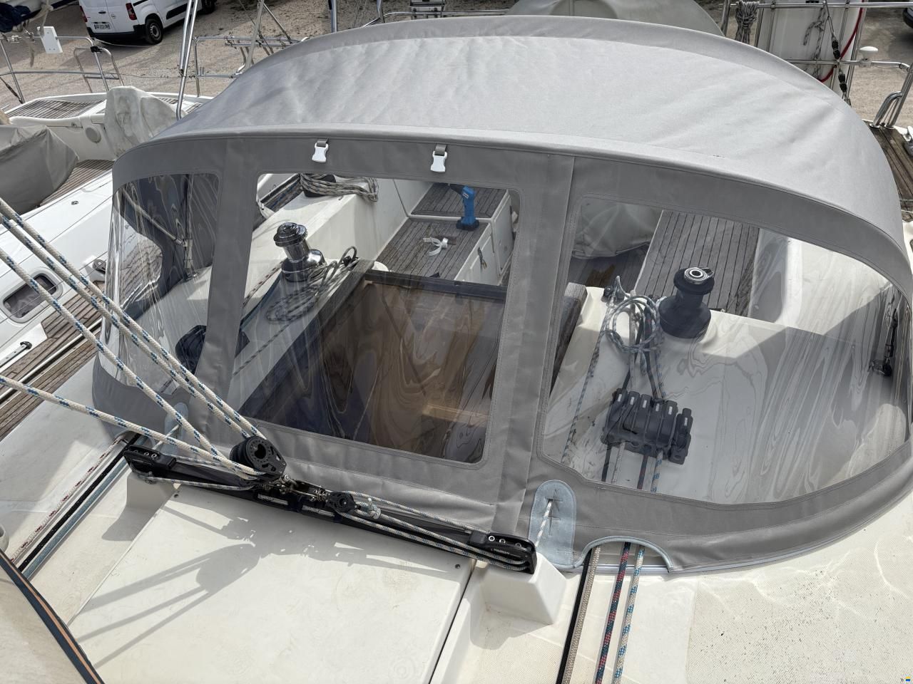 Hanse 411