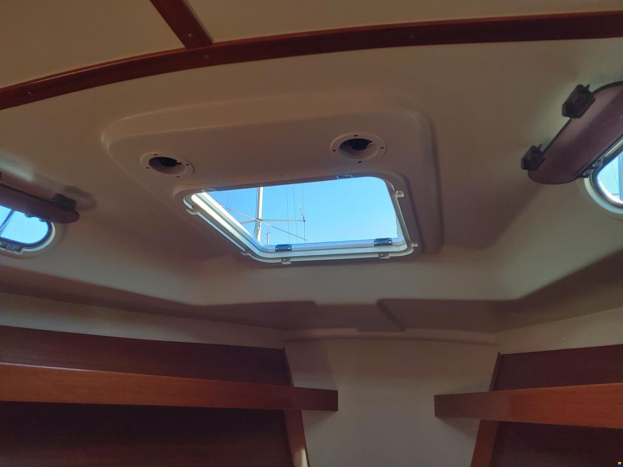 Hanse 411