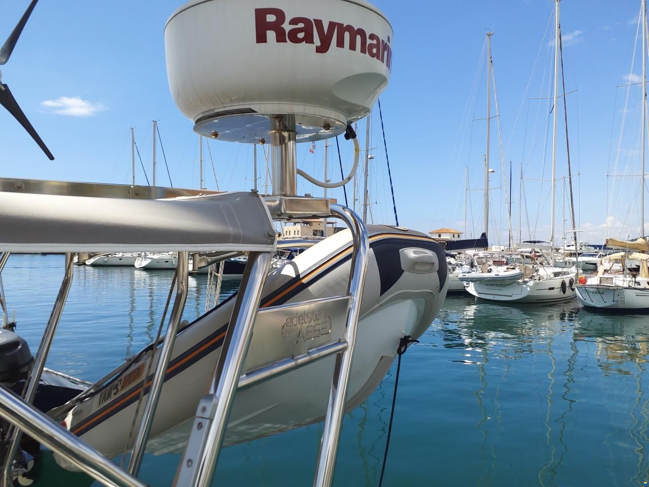 Hanse 411