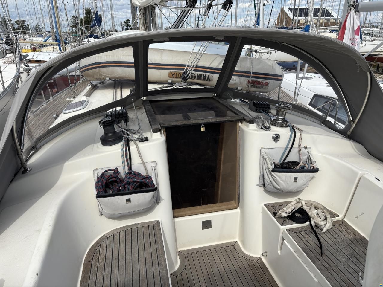 Hanse 411