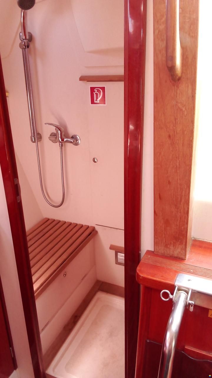 Hanse 411